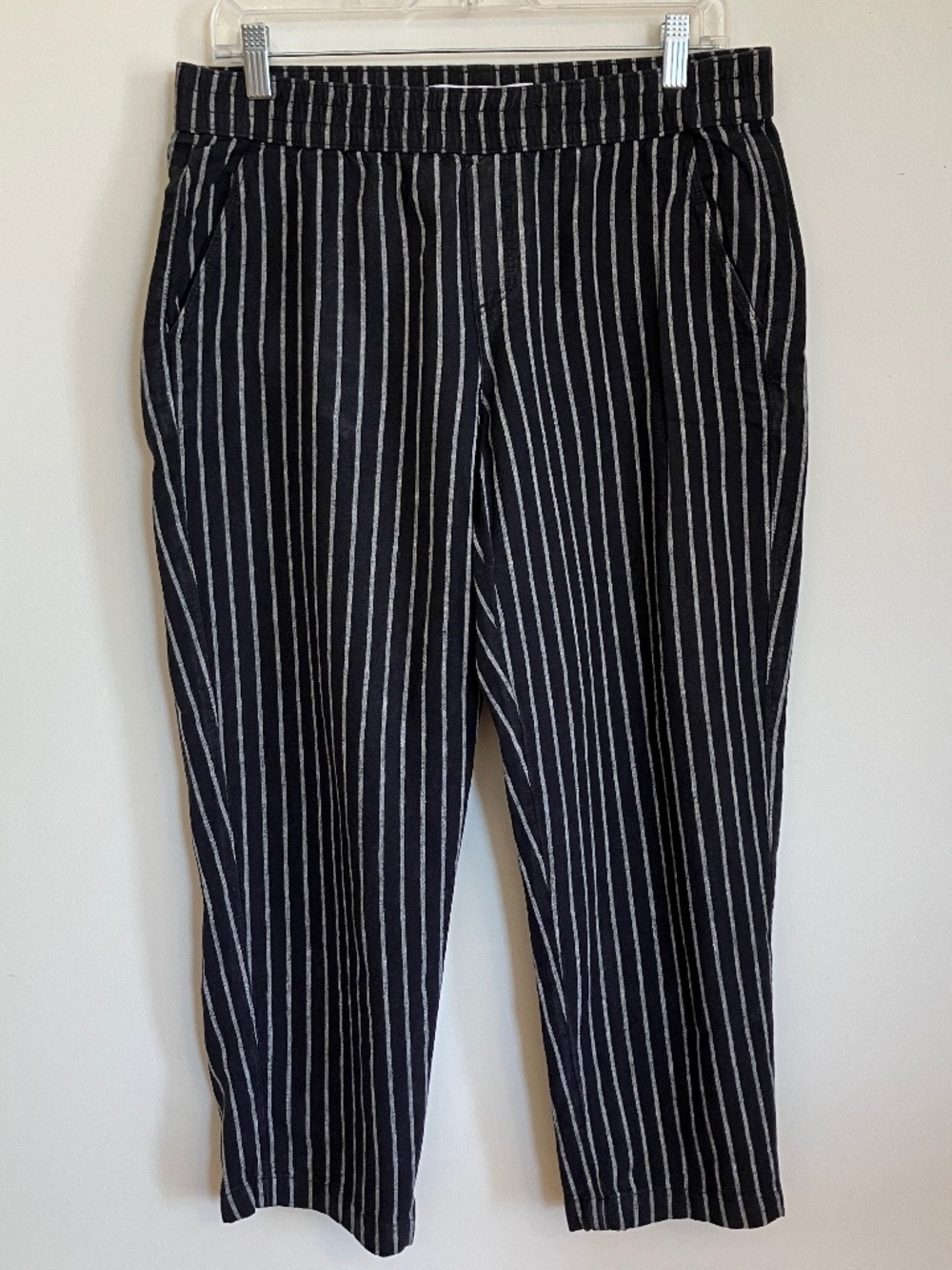 Sonoma black & white stripe capris